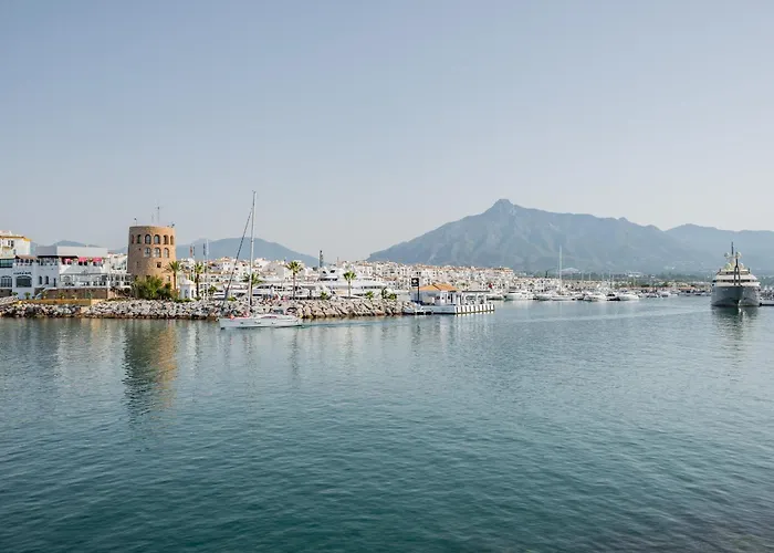 Magnifico Apto En Puerto Banus * Piscina * Parking * Marbella