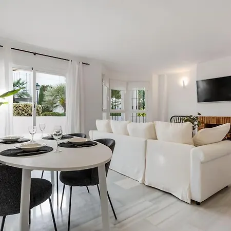 Apartamento Magnifico Apto En Puerto Banus * Piscina * Parking *