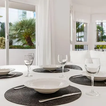 Apartamento Magnifico Apto En Puerto Banus * Piscina * Parking