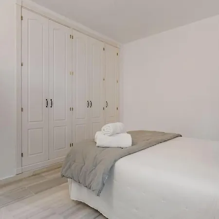 Apartamento Magnifico Apto En Puerto Banus * Piscina * Parking *