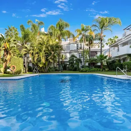 Magnifico Apto En Puerto Banus * Piscina * Parking *