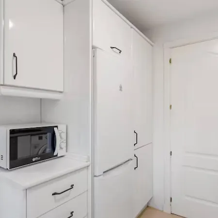 Magnifico Apto En Puerto Banus * Piscina * Parking דירה