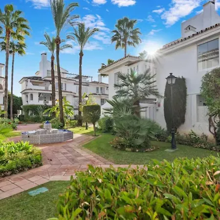 Magnifico Apto En Puerto Banus * Piscina * Parking